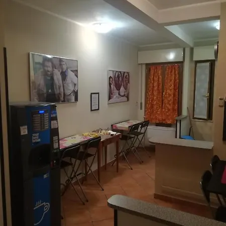 B&B Ciampino 3* 치암피노