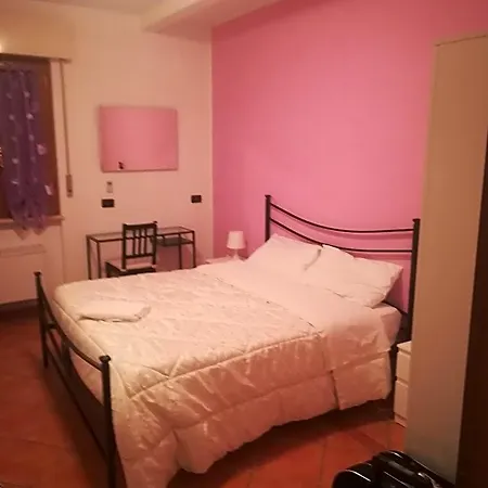B&B B&B Ciampino 치암피노